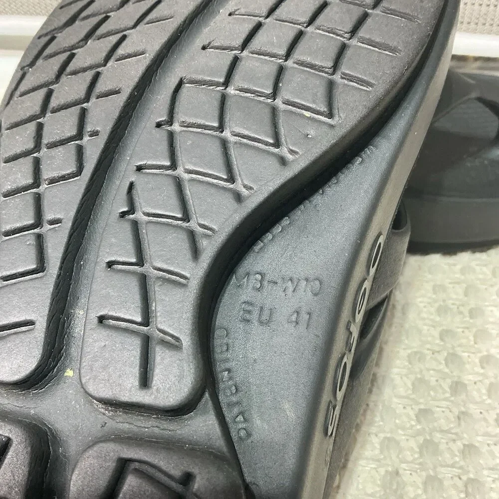 Oofos Ooahh Sport Flip Flops Mens 8 Black Recovery Sandals EU 41